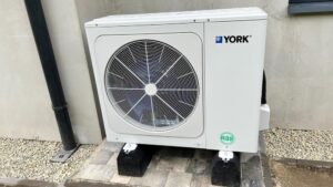 york pompa